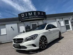 Weiß Gebraucht 2017 Mercedes CLA220 Night Limousine | € 20.990 (Superpreis)