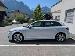 Weiß Gebraucht 2013 Audi A3 Sportback Sport Limousine | € 12.500 (Guter Preis)