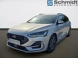 Moondust silver metallic Gebraucht 2023 Ford Focus ST-Line Kombi | € 22.990 (Fairer Preis)