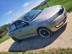 Grau Gebraucht 2015 Skoda Rapid Active Kombi | € 6.700 (Guter Preis)