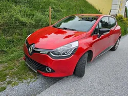 Rot Gebraucht 2015 Renault Clio IV Dynamique Limousine | € 7.200 (Fairer Preis)