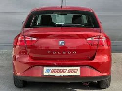 Rot Gebraucht 2013 Seat Toledo Style Limousine | € 8.490