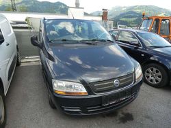 Schwarz Gebraucht 2005 Fiat Multipla Active Van / Kleinbus | € 700