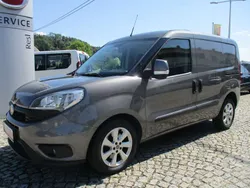 Grau Gebraucht 2018 Fiat Doblò Van / Kleinbus | € 13.750 (Guter Preis)