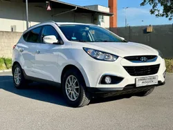 Weiß Gebraucht 2012 Hyundai ix35 Premium SUV | € 9.390 (Fairer Preis)