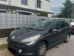 Gebraucht 2009 Peugeot 207 Active Kombi | € 2.800