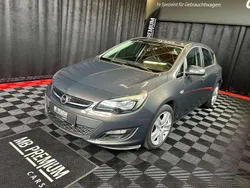 Grau Gebraucht 2012 Opel Astra Edition Kleinwagen | € 5.999 (Superpreis)