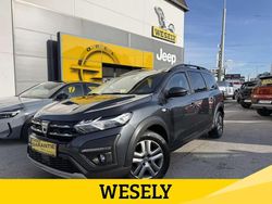 Grau Gebraucht 2022 Dacia Jogger Expression Van / Kleinbus | € 17.440 (Fairer Preis)