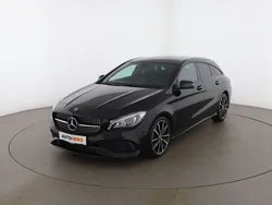 Schwarz Gebraucht 2019 Mercedes CLA200 Shooting Brake AMG line Kombi | € 23.890 (Guter Preis)