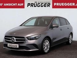 Grau Gebraucht 2021 Mercedes B200 Style Van / Kleinbus | € 29.990 (Teuer)