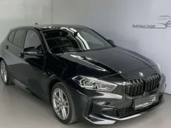Schwarz Gebraucht 2022 BMW 118 Performance Kleinwagen | € 29.890 (Teuer)