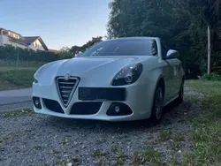 Weiß Gebraucht 2011 Alfa Romeo Giulietta Distinctive Kleinwagen | € 6.500 (Fairer Preis)