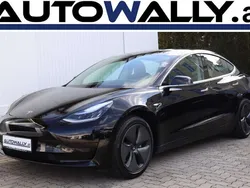 Schwarz Gebraucht 2020 Tesla Model 3 Standard Range Limousine | € 23.350 (Guter Preis)