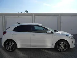 Weiß Gebraucht 2018 Kia Rio Silver Limousine | € 9.200 (Fairer Preis)