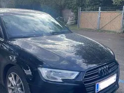 Schwarz Gebraucht 2019 Audi A3 Sportback Black Edition Limousine | € 15.800 (Fairer Preis)