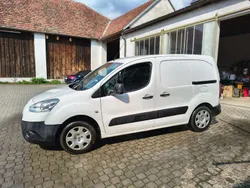 Weiß Gebraucht 2012 Peugeot Partner Tepee Van / Kleinbus | € 1.950