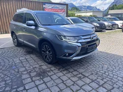 Grau Gebraucht 2017 Mitsubishi Outlander SUV | € 14.990 (Fairer Preis)