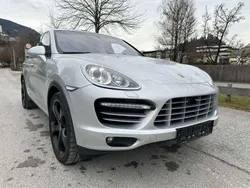 Silber Gebraucht 2010 Porsche Cayenne Turbo SUV | € 27.200