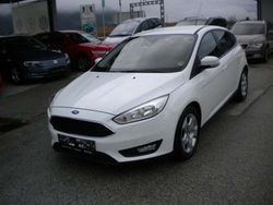 Weiss normal Gebraucht 2016 Ford Focus Trend | € 7.900 (Fairer Preis)