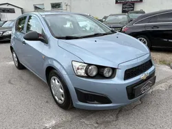 Blau Gebraucht 2012 Chevrolet Aveo LS Kleinwagen | € 4.999