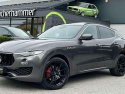 Grau Gebraucht 2017 Maserati Levante SUV | € 37.900 (Etwas zu teuer)