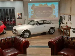 Weiß Gebraucht 1971 Alfa Romeo 2000 Veloce Coupé | € 48.798