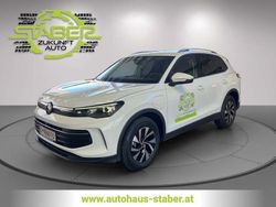 Weiss normal Gebraucht 2025 VW Tiguan SUV | € 46.990