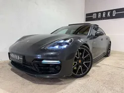 Porsche Panamera 4