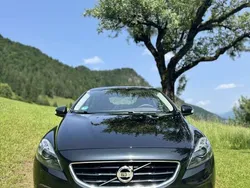 Schwarz Gebraucht 2015 Volvo V40 Kinetic Kombi | € 8.900 (Fairer Preis)