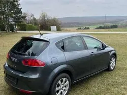 Grau Gebraucht 2009 Seat Leon Sport Limousine | € 3.500 (Guter Preis)