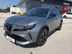 Grau Gebraucht 2024 Alfa Romeo Junior Edizione Speciale SUV | € 33.490 (Superpreis)