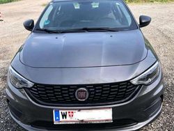 Grau Gebraucht 2018 Fiat Tipo Pop Limousine | € 6.640 (Superpreis)