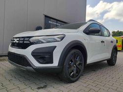 Weiß Neu 2025 Dacia Sandero Essentiel Kleinwagen | € 20.419 (Etwas zu teuer)