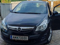 Schwarz Gebraucht 2012 Opel Corsa Edition Limousine | € 3.950 (Fairer Preis)