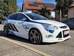 Weiß Gebraucht 2012 Ford Focus Limited Limousine | € 9.900