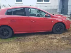Rot Gebraucht 2011 Fiat Bravo Kleinwagen | € 2.750