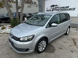 Grau Gebraucht 2011 VW Touran Highline Van / Kleinbus | € 11.999 (Fairer Preis)