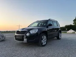 Schwarz Gebraucht 2013 Skoda Yeti Ambition SUV | € 7.950 (Fairer Preis)