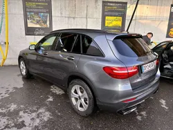 Mercedes GLC220
