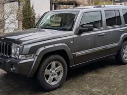 Grau Gebraucht 2009 Jeep Commander Limited SUV | € 18.900