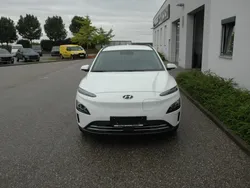 Atlas white Gebraucht 2023 Hyundai Kona Trend SUV | € 27.990 (Guter Preis)