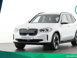 Weiß (mineralweiß) Gebraucht 2021 BMW iX3 Impressive SUV | € 37.990 (Fairer Preis)