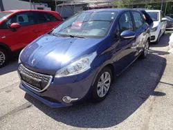 Blau Gebraucht 2014 Peugeot 208 Active Kleinwagen | € 4.800 (Fairer Preis)