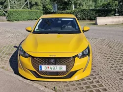 Gelb Gebraucht 2021 Peugeot e-208 Allure Kleinwagen | € 13.500 (Guter Preis)