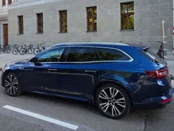 Blau Gebraucht 2018 Renault Talisman Initiale Paris Kombi | € 16.990 (Guter Preis)