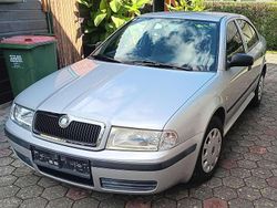 Silber Gebraucht 2003 Skoda Octavia Classic Limousine | € 2.400