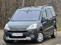 Grau Gebraucht 2015 Citroën Berlingo XTR Van / Kleinbus | € 5.501 (Superpreis)