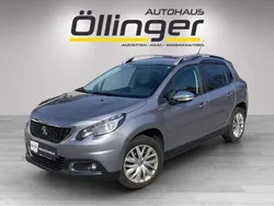 Grau Gebraucht 2017 Peugeot 2008 Style SUV | € 10.660 (Fairer Preis)