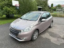 Grau Gebraucht 2012 Peugeot 208 Active Kleinwagen | € 4.690 (Superpreis)