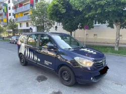 Blau Gebraucht 2013 Dacia Lodgy Lauréate Van / Kleinbus | € 6.990 (Guter Preis)